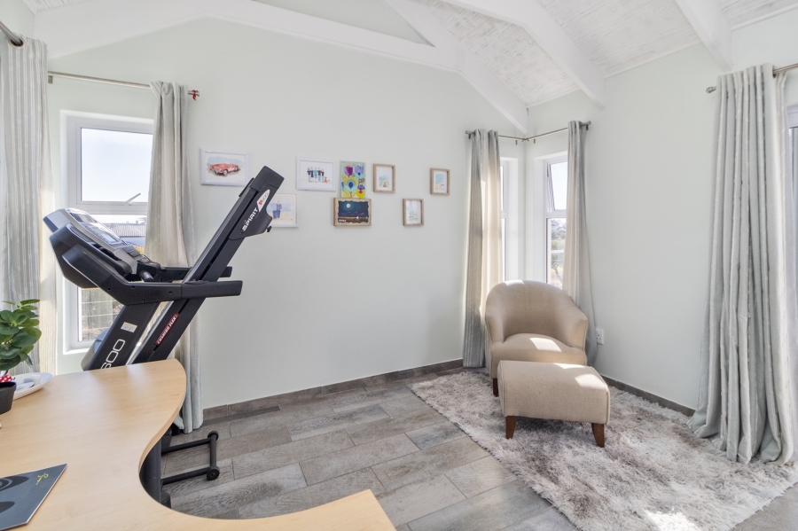 4 Bedroom Property for Sale in Shelley Point Western Cape